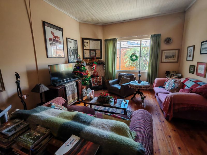 Charming Karoo Cape-Dutch Home in Cradock for Sale - Photo 9