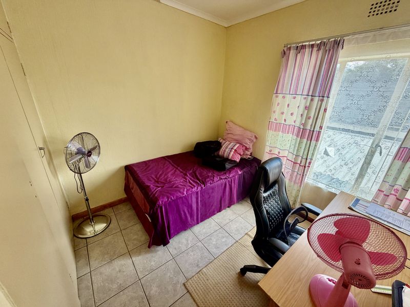 Spacious 3 bedroom townhouse for sale ,in Louis Trichardt. - Photo 10