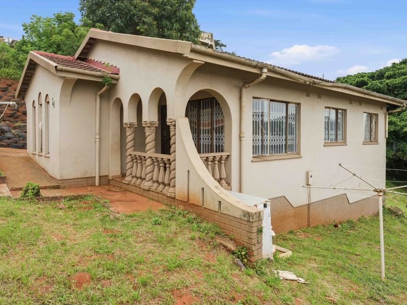 Neat 3 Bedroom Home for Sale – Isipingo Rail (Malabar Hill) - Photo 2