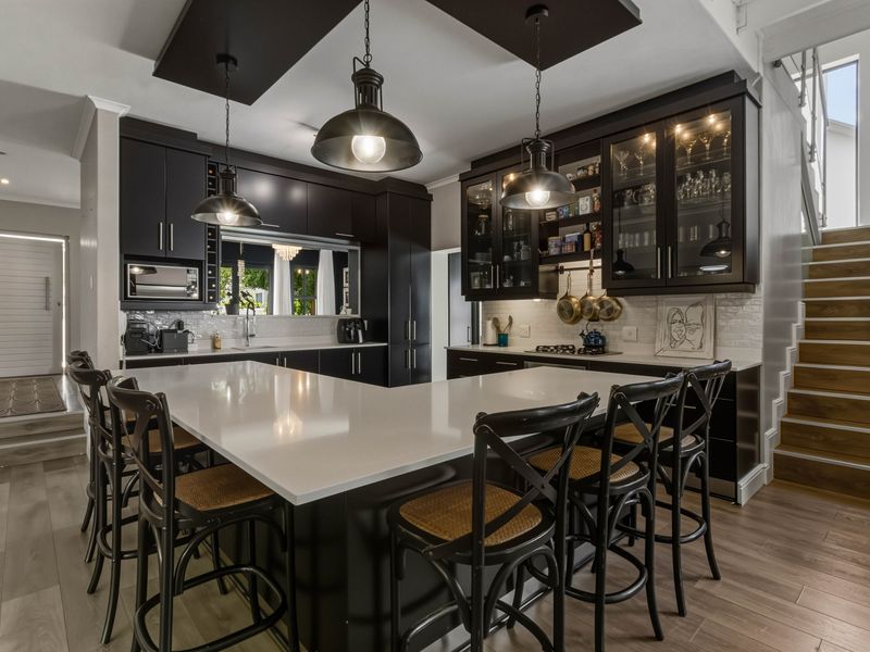 Somerset West Living Perfected! - Photo 10