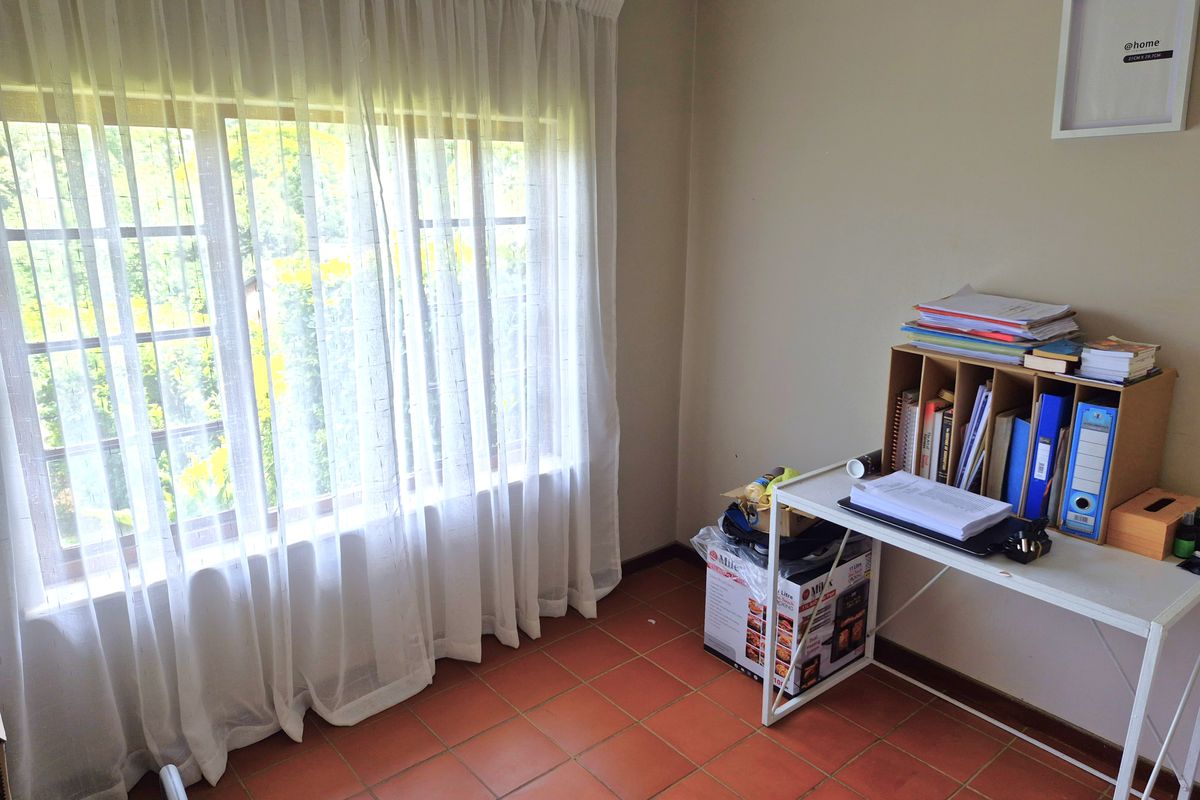 Two Bedroom home in Waltdorf - Photo 5