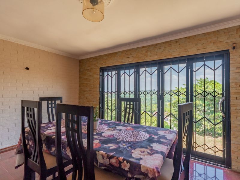 Modern Family Home For Sale in Brighton Beach – Hops Away from Glenardle Primary! - Photo 10