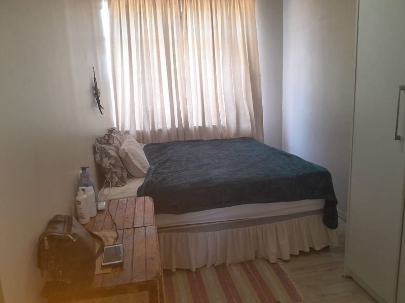 Neat  Apartment - Photo 8