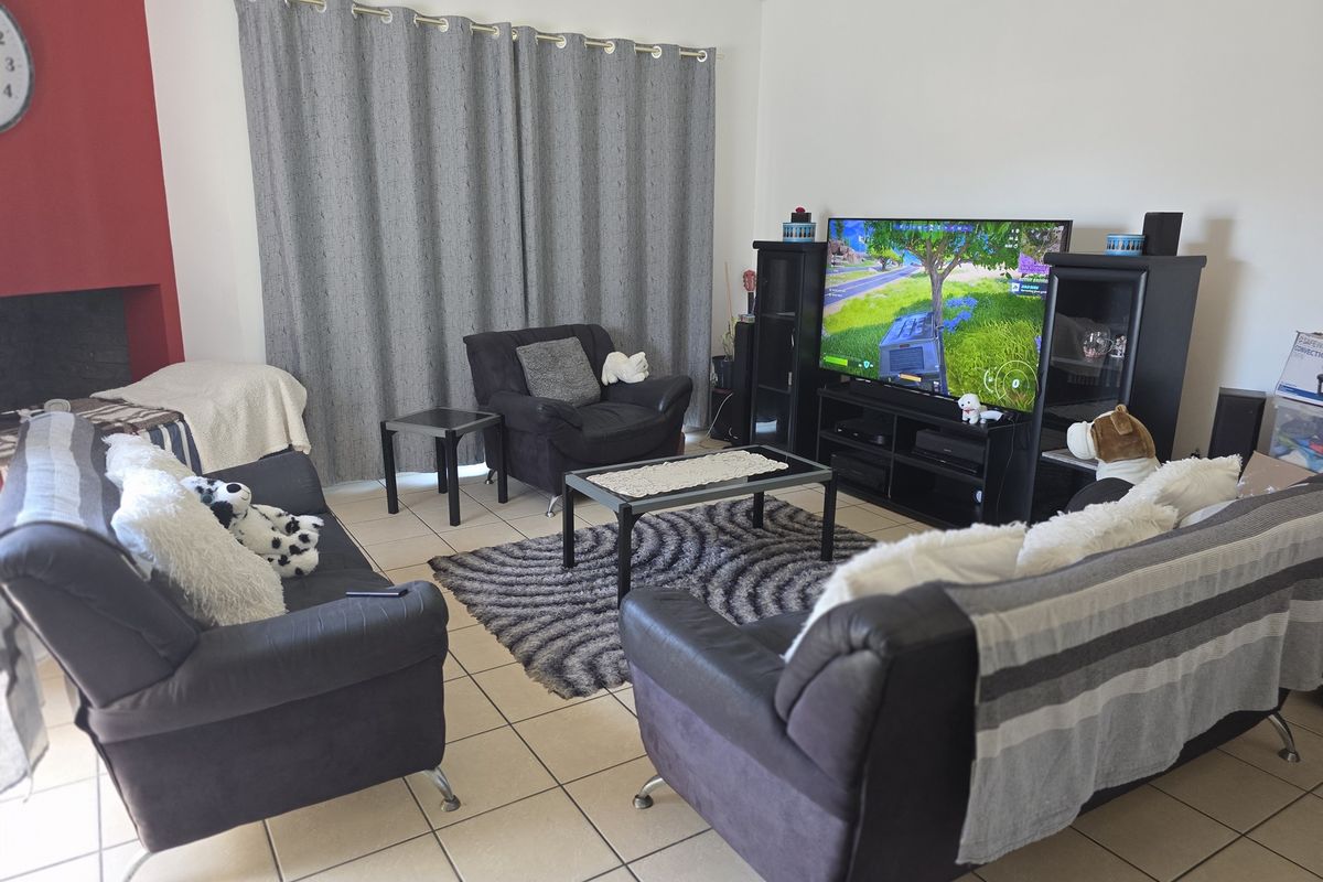 Neat Corner Unit with Large Garden in De Oude Arena - Photo 2