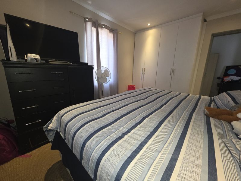 Neat Corner Unit with Large Garden in De Oude Arena - Photo 10