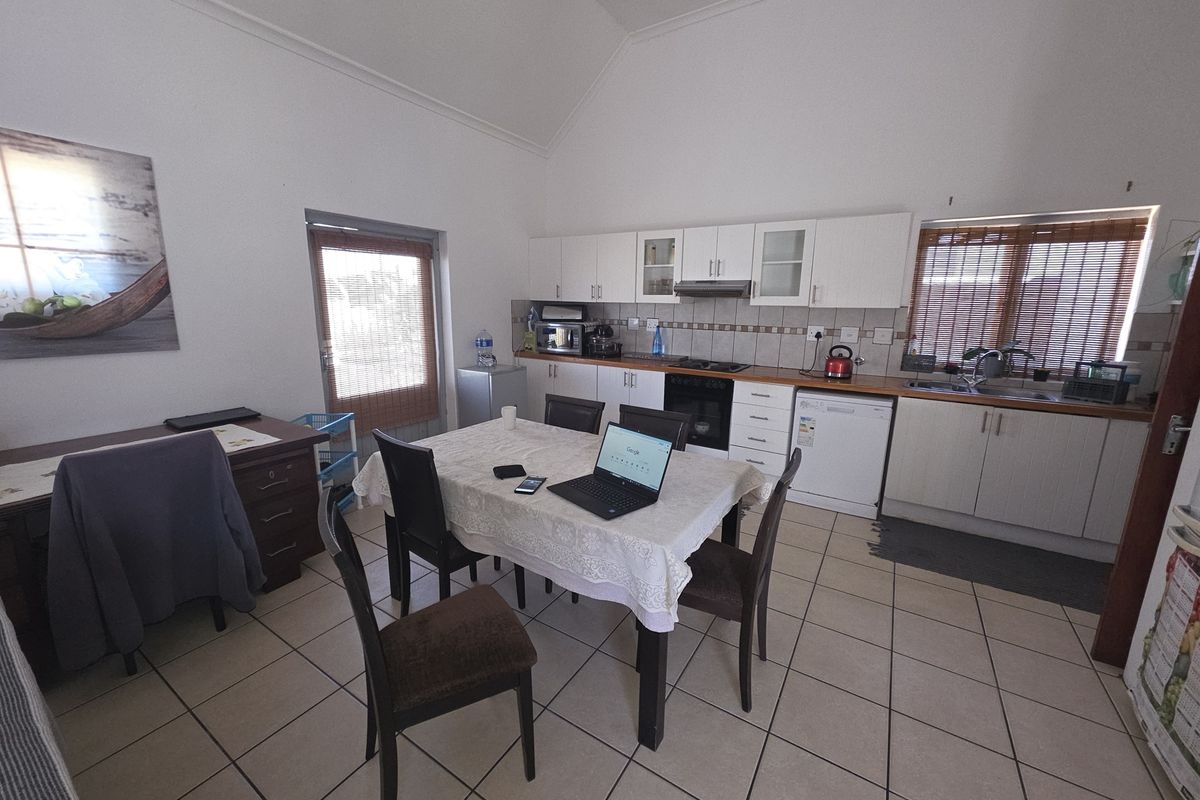 Neat Corner Unit with Large Garden in De Oude Arena - Photo 4