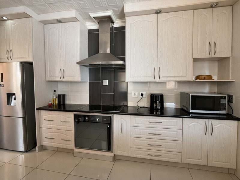 Elegant 4-Bedroom Double-Storey Home with Generous Living Spaces - Photo 3