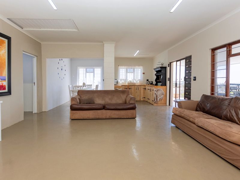 Country Estate Living with Exceptional Space and Privacy - Photo 9