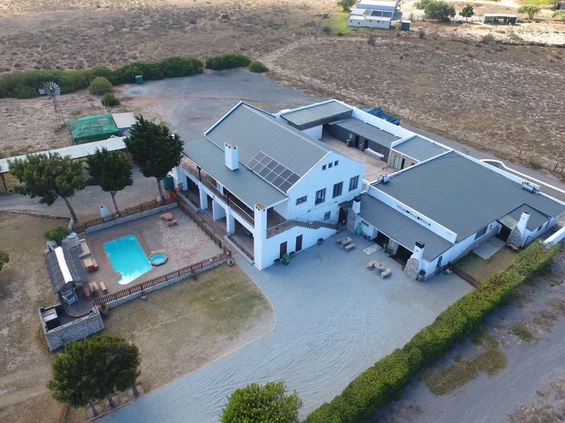 Country Estate Living with Exceptional Space and Privacy - Photo 2