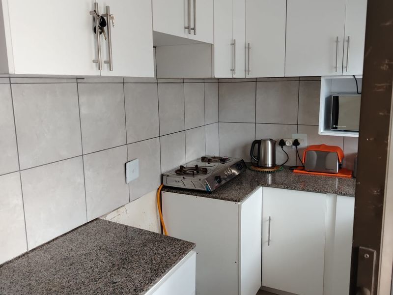 Perfect starter home for sale - Photo 10