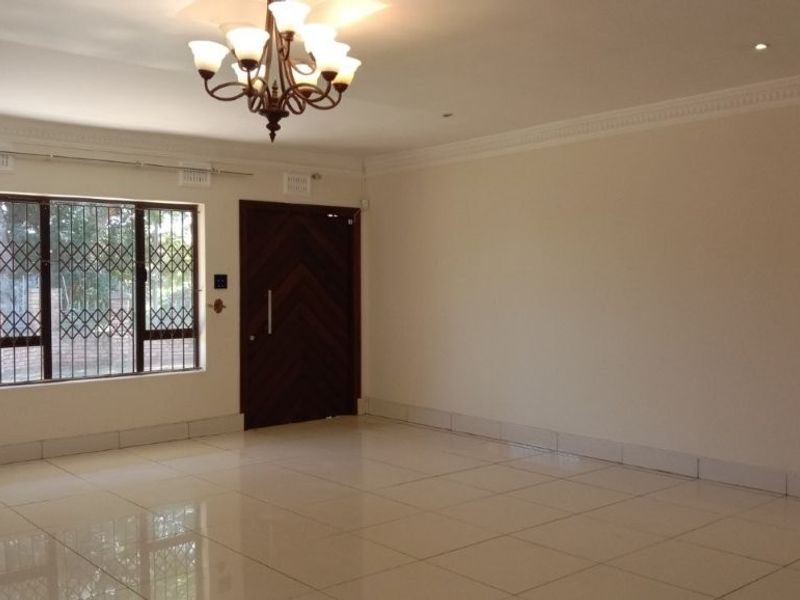 Modern Freestanding Family Home - Photo 7