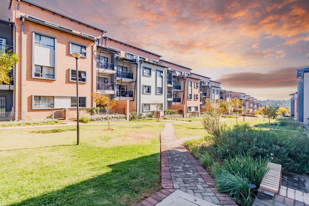 2 Bed 2 Bath Modern Unit on 2nd Floor - Photo 2