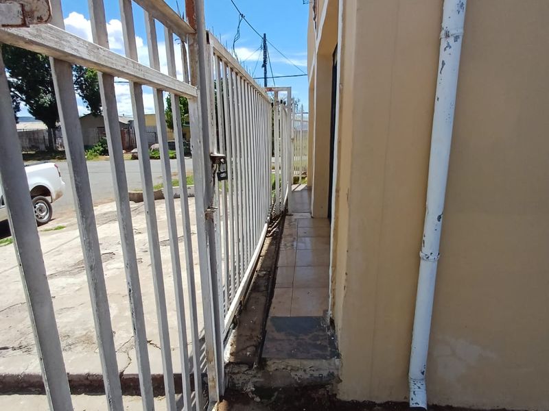 3 Bed House for Sale in Aloevale - Photo 9