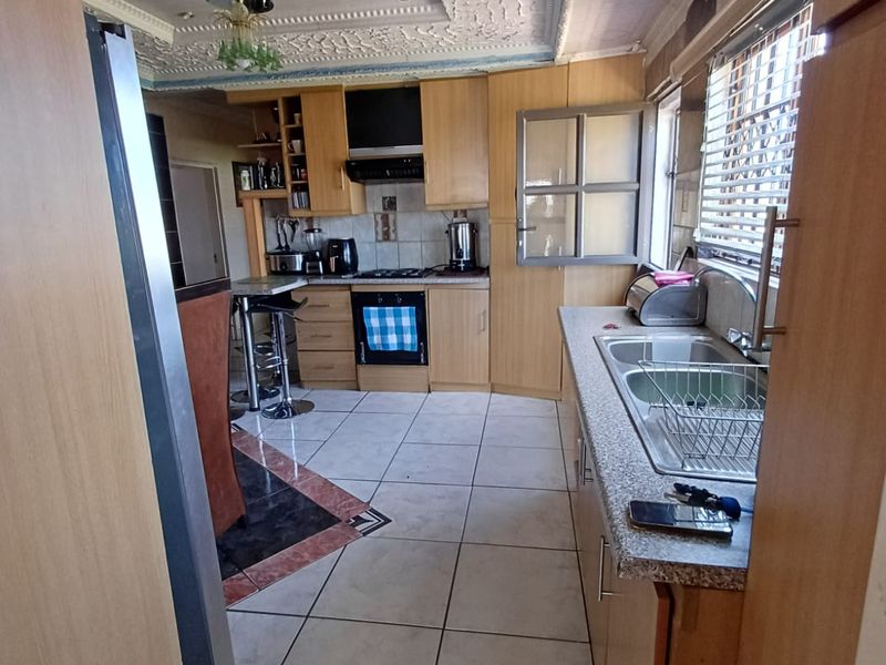 3 Bed House for Sale in Aloevale - Photo 7