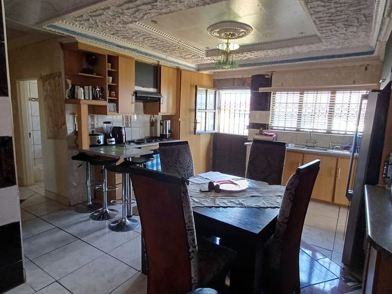 3 Bed House for Sale in Aloevale - Photo 5
