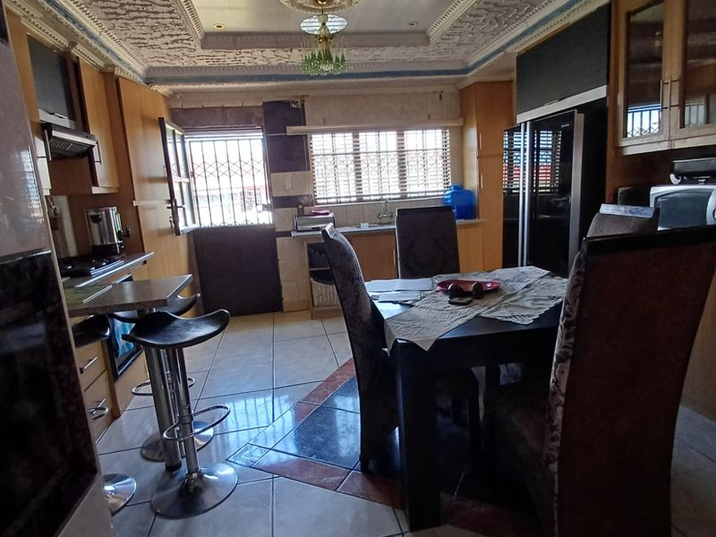 3 Bed House for Sale in Aloevale - Photo 4