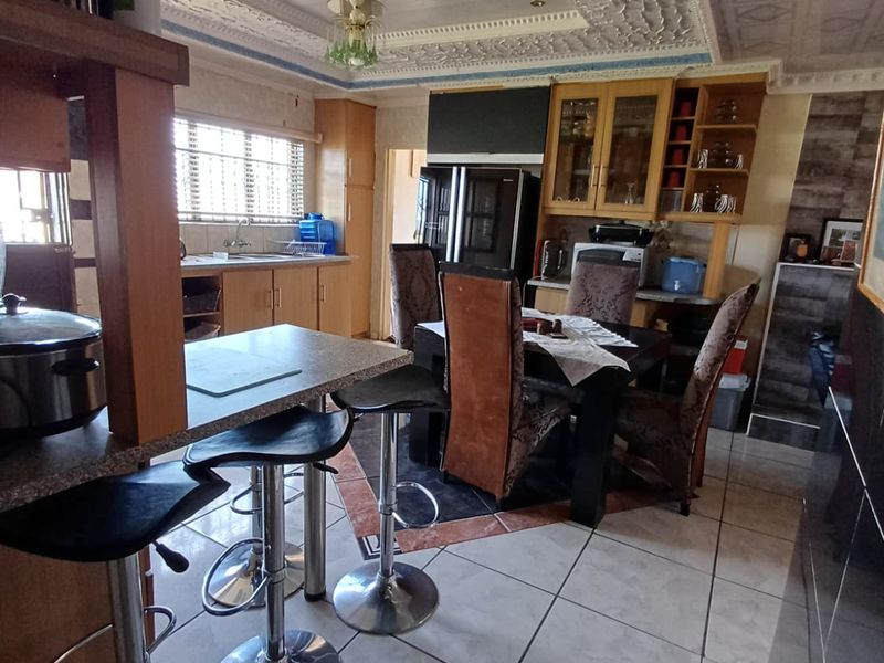 3 Bed House for Sale in Aloevale - Photo 2