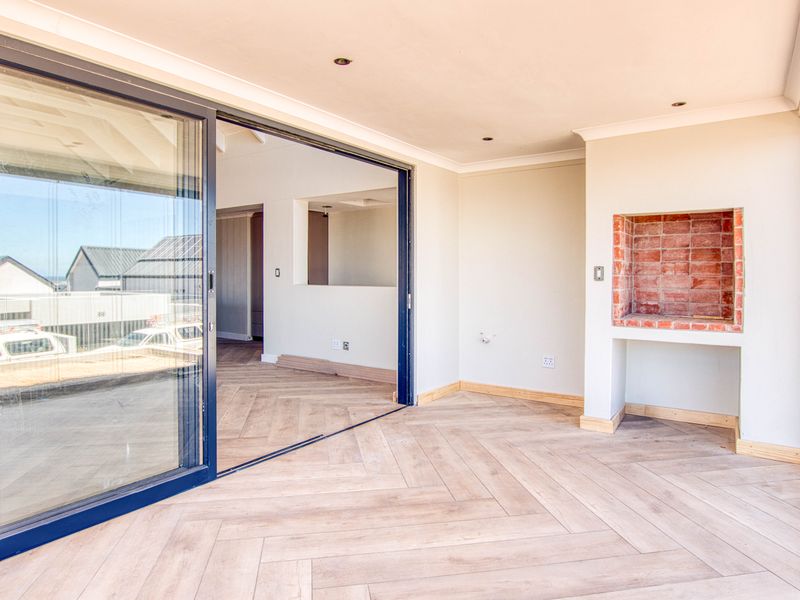 Modern New-Build in Mzuri Estate, Somerset West - Photo 7