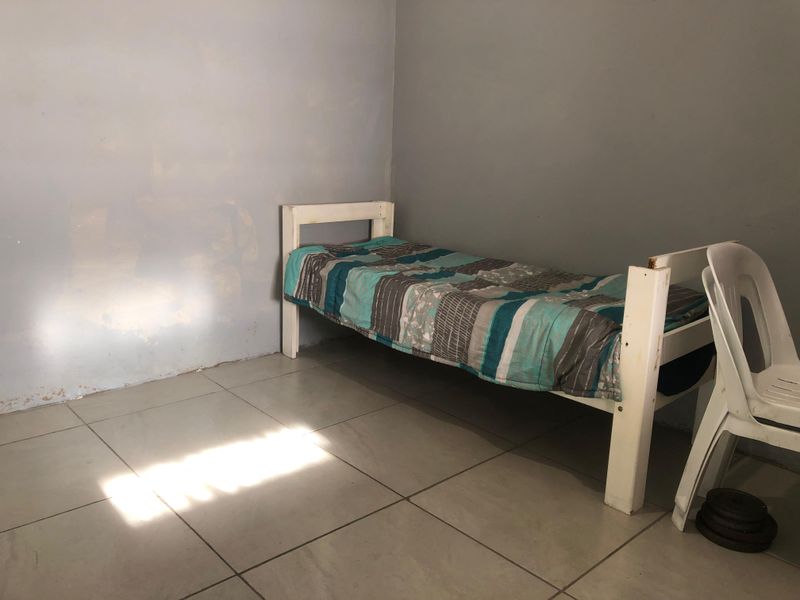 3 bedroom home with Garage and granny flat - Photo 7