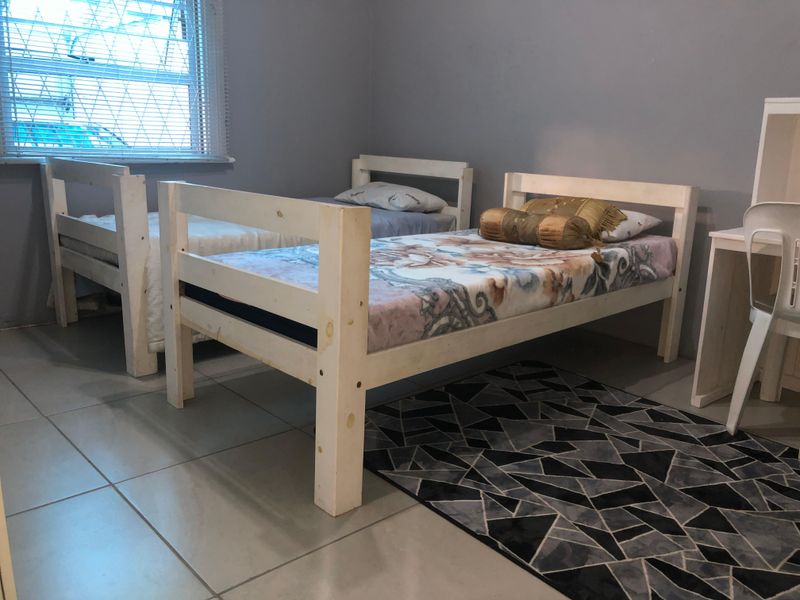 3 bedroom home with Garage and granny flat - Photo 6