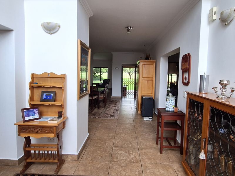 Elegant Golf Estate Living!! - Photo 3