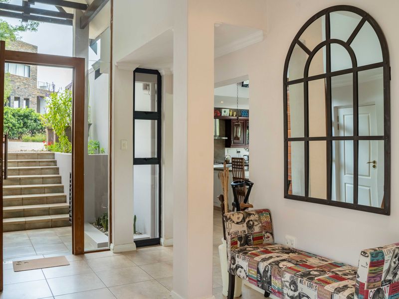Single Storey Living with amazing Views - Photo 4