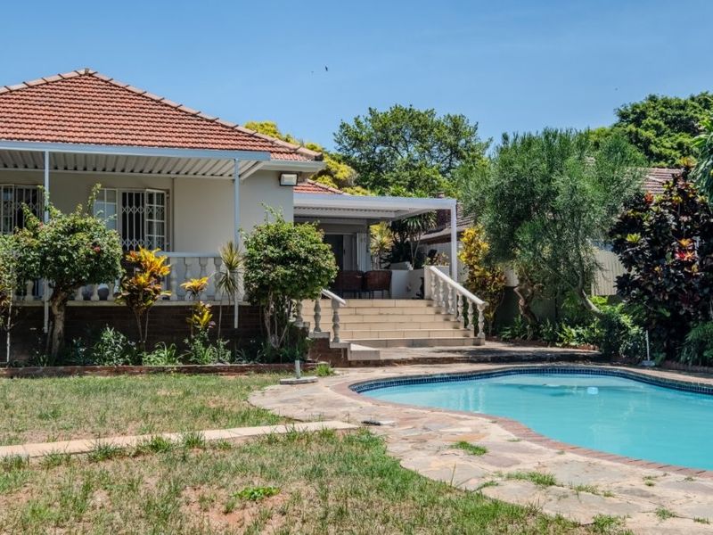 Free Standing Family Home on Level Land in Prime Durban North. - Photo 3