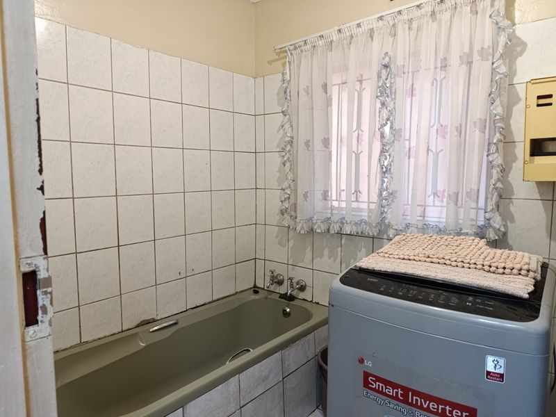 HOME FOR SALE - Photo 9