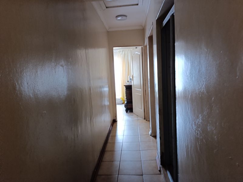 HOME FOR SALE - Photo 7