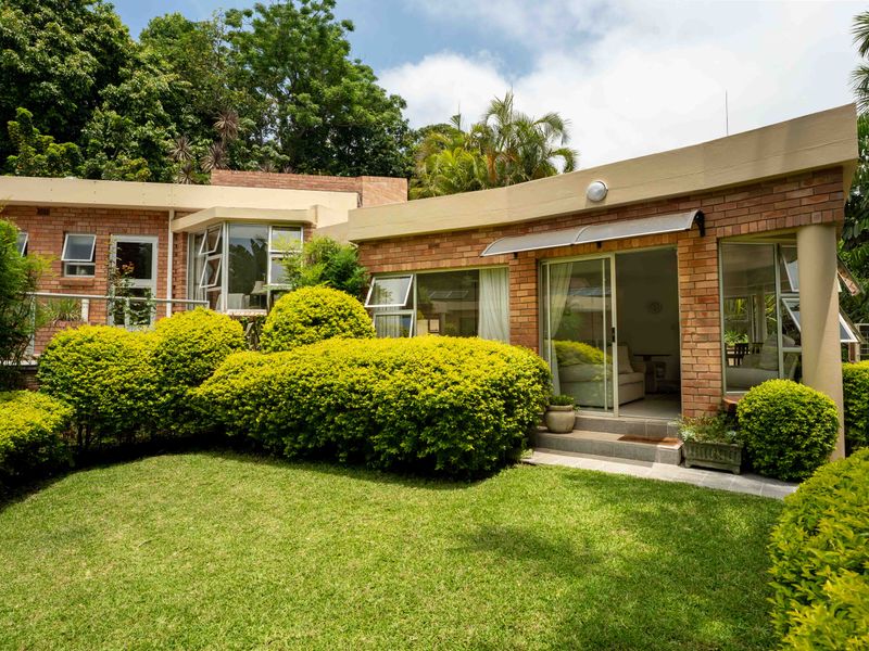 Elite Complex Home and Cottage in Golf Course Blue Zone - Photo 2