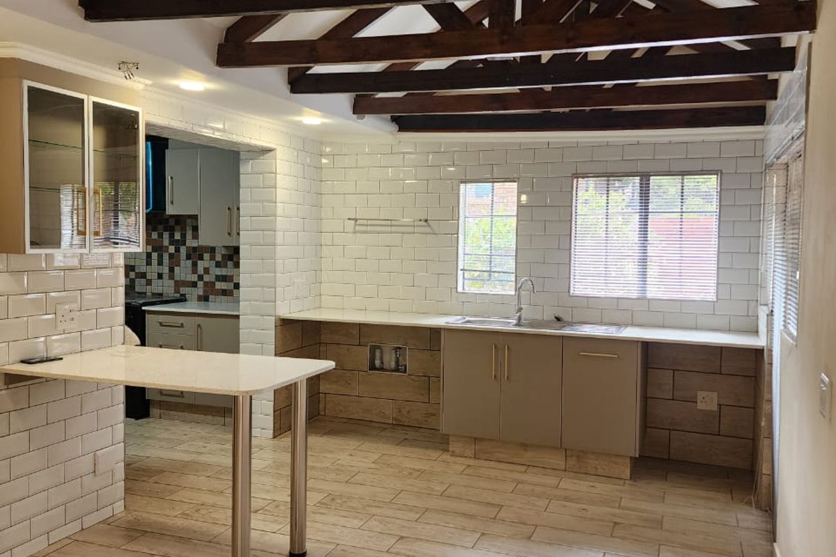 Luxury Townhouse in Wapadrand, Pretoria - Photo 5