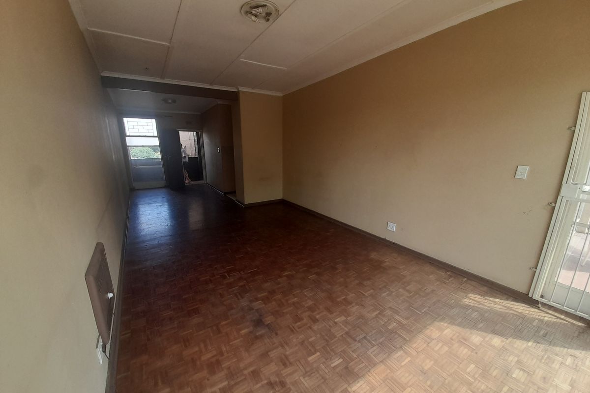 Flat at R4,250 - Photo 3