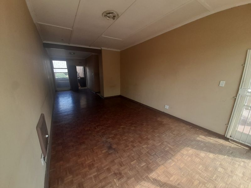 Flat at R4,150 - Photo 3
