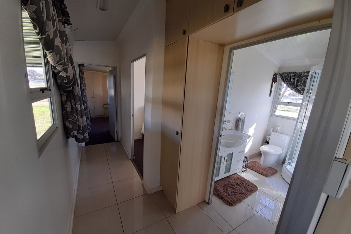 Furnished Cabin @ R8,500 - Photo 4