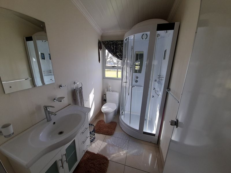 Furnished Cabin @ R8,500 - Photo 9