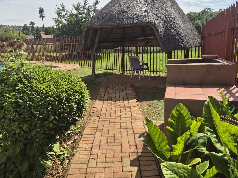 Where Practical Living Meets Good Value ! - Photo 9