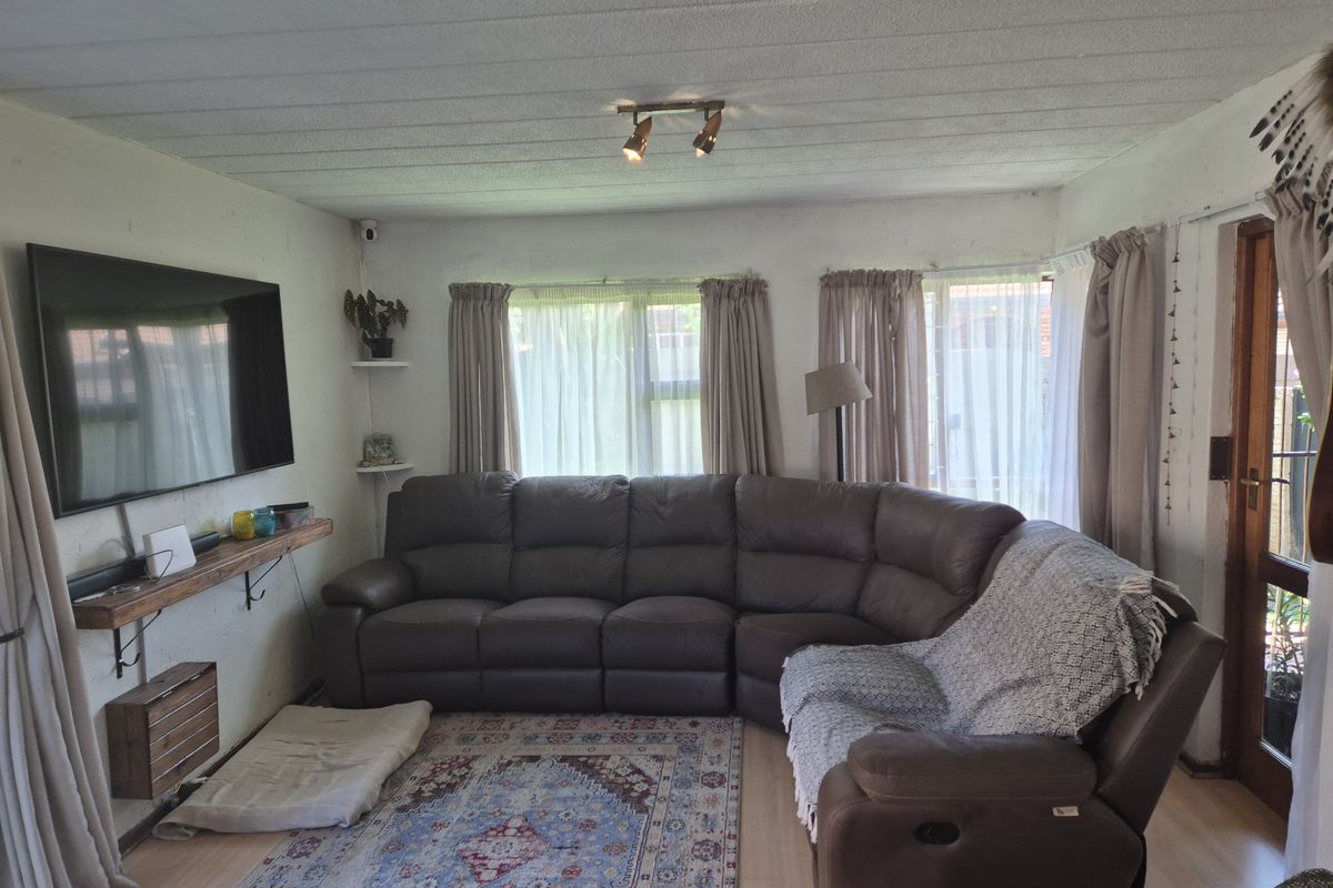 Where Practical Living Meets Good Value ! - Photo 3