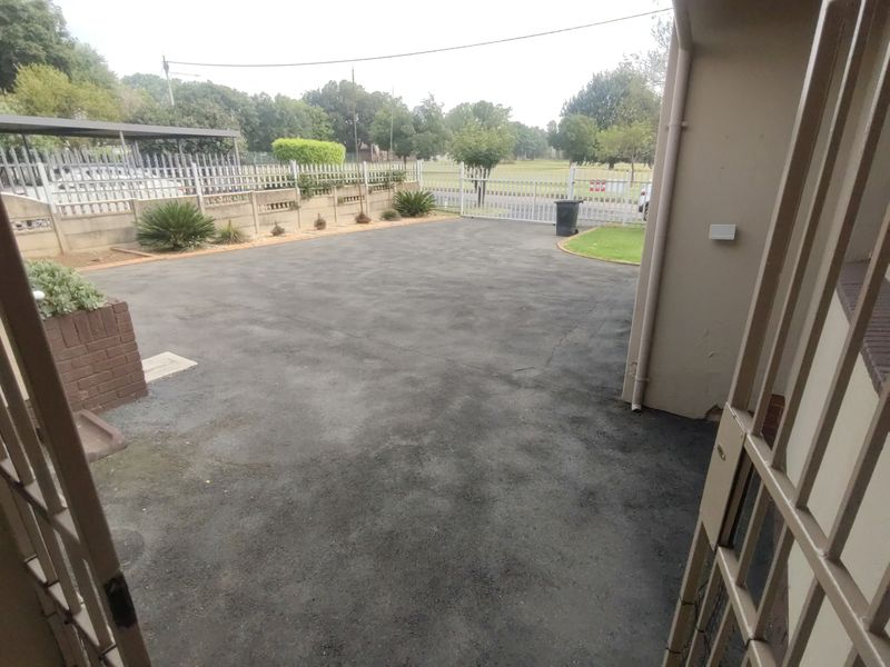 Perfect 3 Bedroom Family Home With A Potential Flatlet - Photo 4