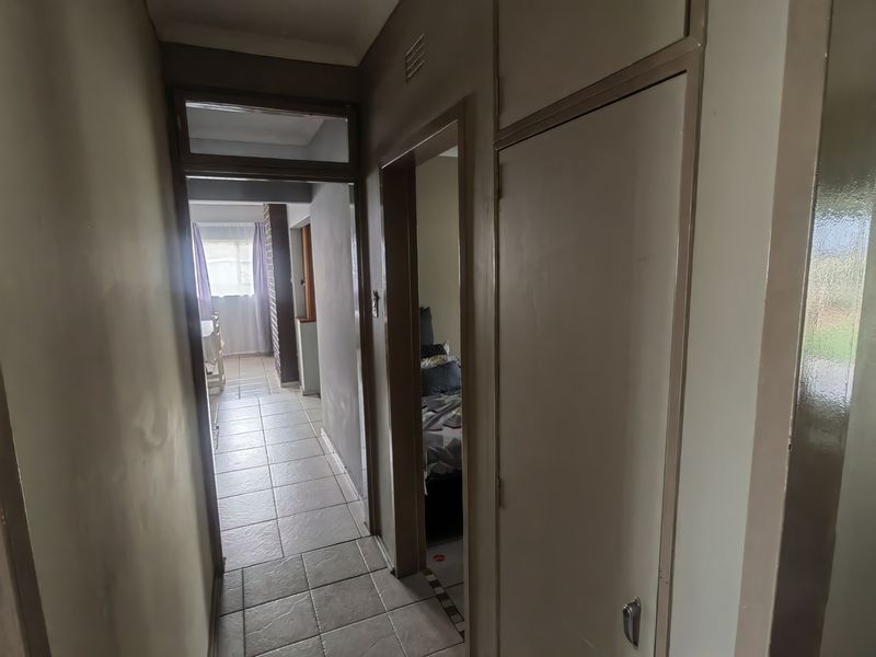 Perfect 3 Bedroom Family Home With A Potential Flatlet - Photo 9