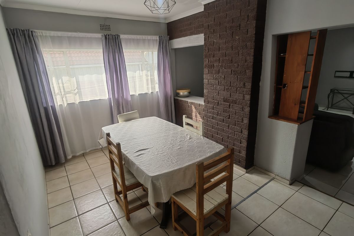 Perfect 3 Bedroom Family Home With A Potential Flatlet - Photo 5