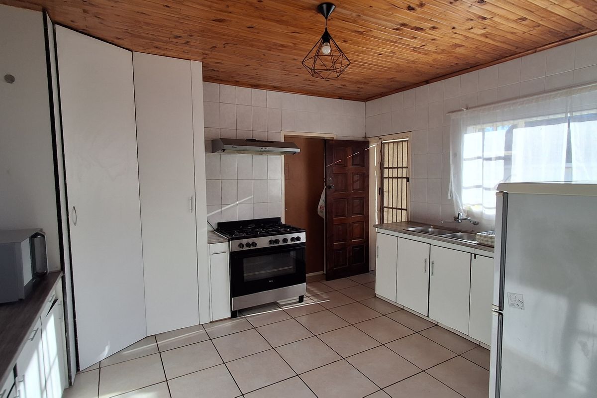 Perfect 3 Bedroom Family Home With A Potential Flatlet for sale - Photo 3