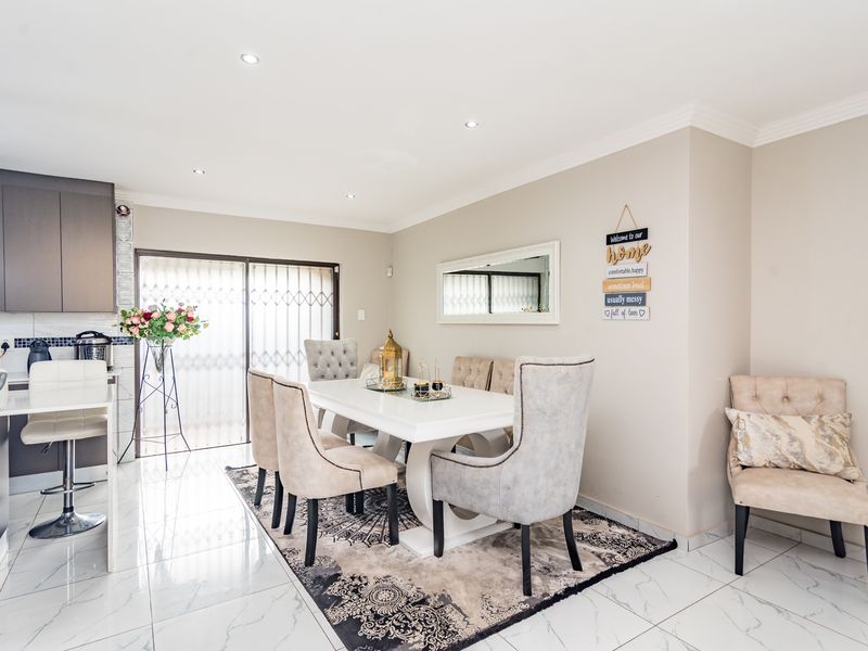 Modern Three-Bedroom Home in Secure Estate - Photo 3