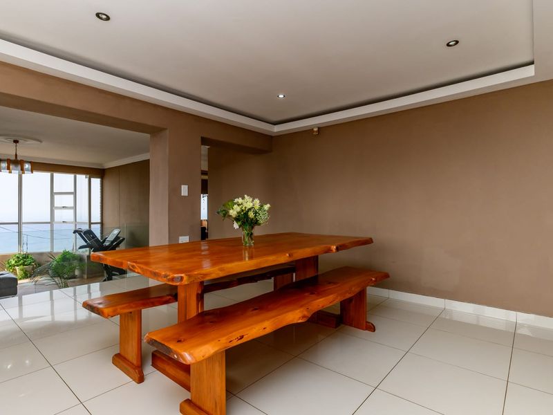 Coastal Living Meets Low Maintenance Luxury - Photo 8