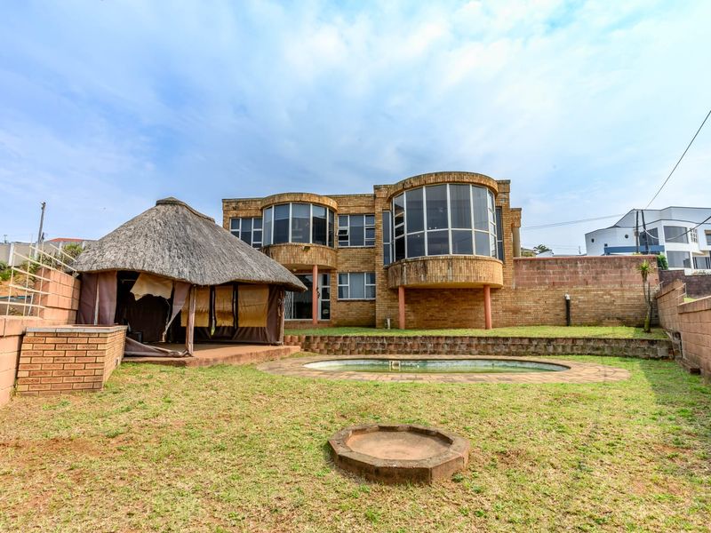 Coastal Living Meets Low Maintenance Luxury - Photo 2