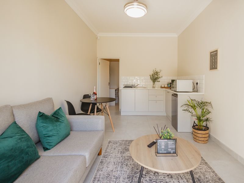 Fully Furnished Student Unit To Rent – Close to UWC - Photo 8