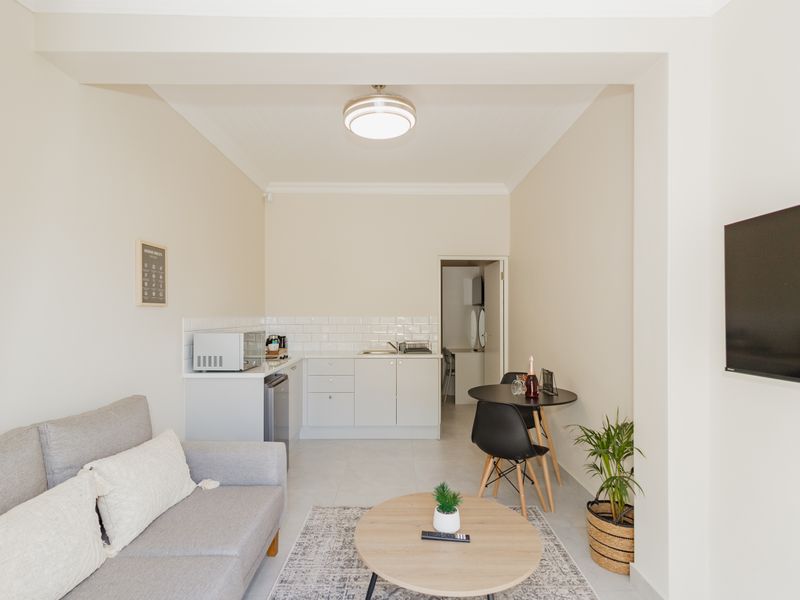 Fully Furnished Student Unit To Rent – Close to UWC - Photo 5