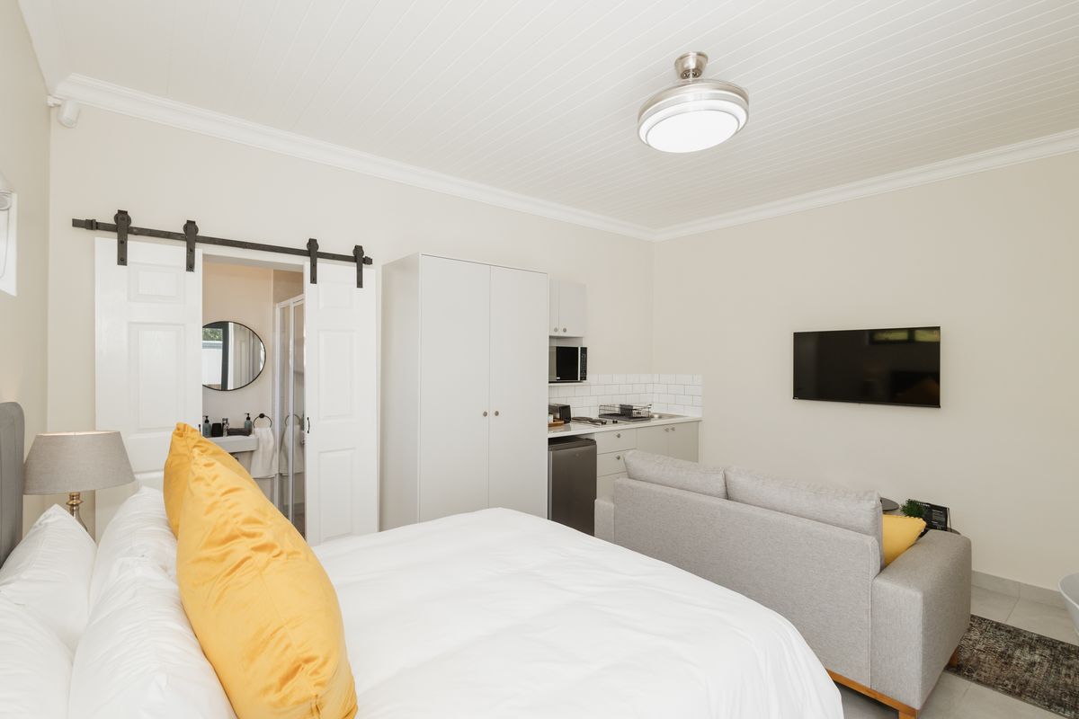 Unit 5 – Bachelor Garden Studio (Ideal for Solo or Business Travellers) - Photo 3