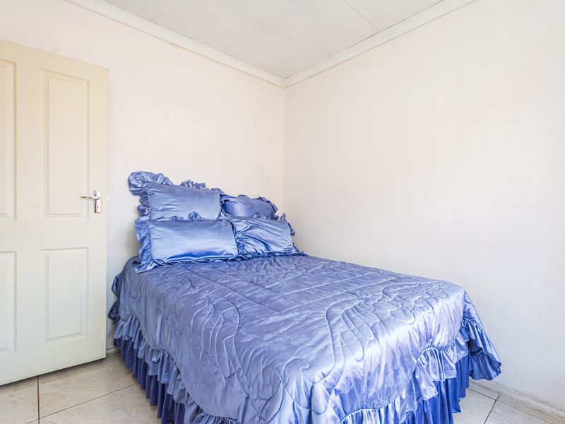 Well Maintained 3 Bedroom House - Photo 7