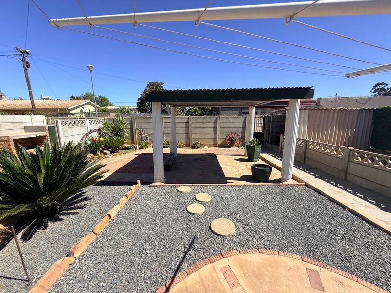 Freehold For Sale In Touws River - Photo 2