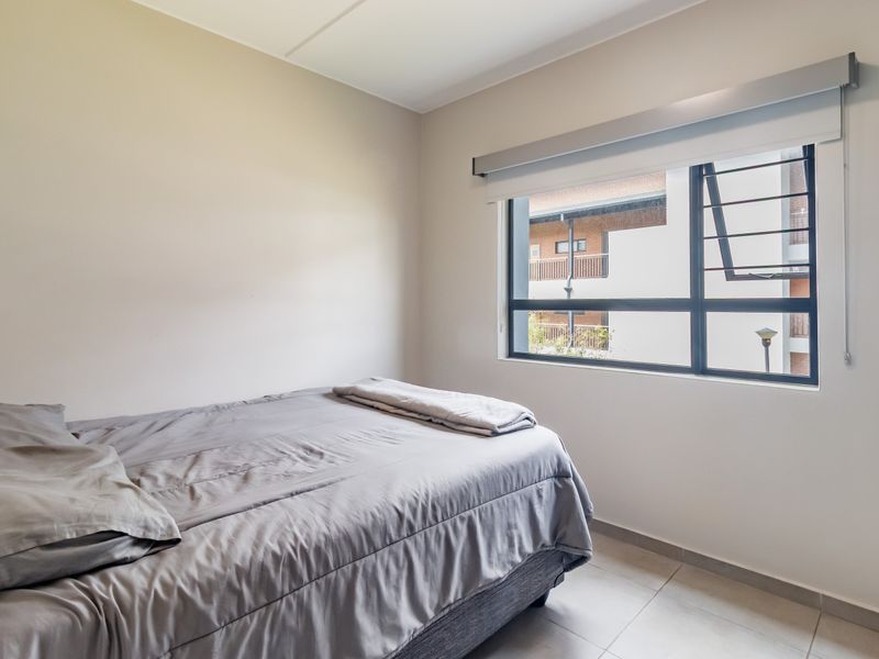 2 Bed 2 Bath Modern Unit on 1st Floor - Photo 10